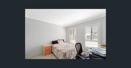 Brand 5 Bedroom Designer Home! Solar Panel! - Photo 3