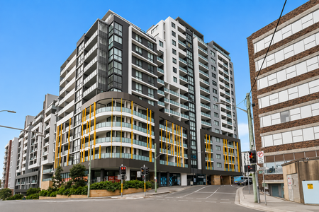 Experience contemporary living in this beautifully presented 2-bedroom apartment - Photo 4