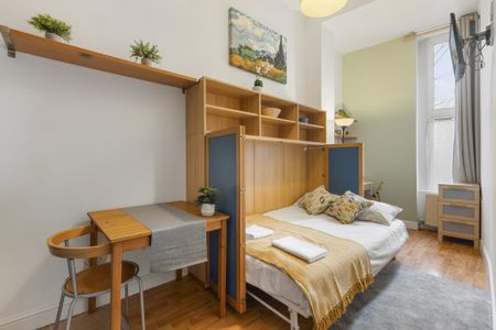 Flat 26 West Cromwell Road, Earls Court SW5 9QL - Photo 3