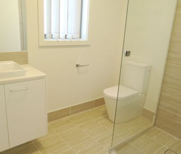 Modern 2-Bedroom Granny Flat in a Convenient Cherrybrook Location - Photo 2