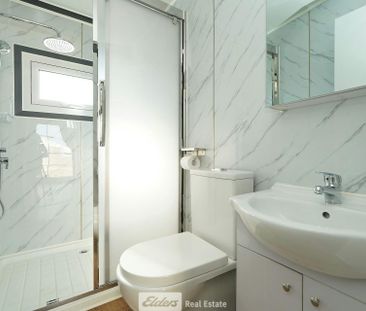 Quiet and Convenient - Photo 6