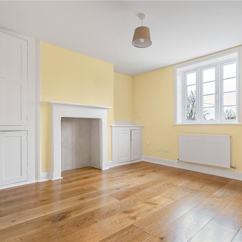 A newly refurbished semi detached Victorian cottage in a rural location to the edge of the village and available for a long term tenancy. The property benefits from a large garden. - Photo 1