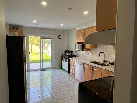 For Lease - 19 Muskoka Street, Brampton, Ontario - Photo 4