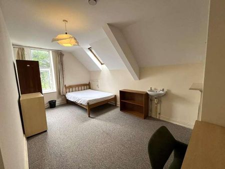 Falmouth, TR11 - Photo 3