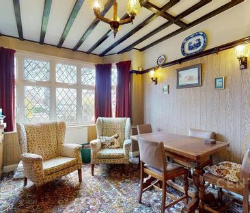 4 bedroom semi-detached house to rent - Photo 2