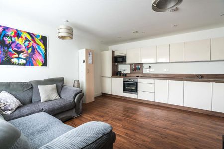 2 bedroom apartment to rent - Photo 3