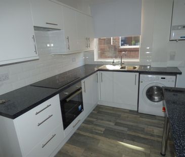 2 bed flat to rent in Benton Road, High Heaton - Photo 4