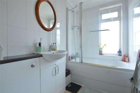 The Sheraton, St. Marks Hill, Surbiton, Surrey, KT6 - Photo 5