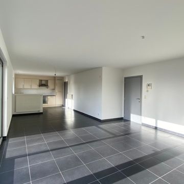Knap en ruim appartement met 2 slaapkamers - Photo 1