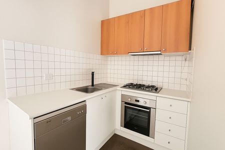 Private, Peaceful & Perfectly Positioned - Photo 3