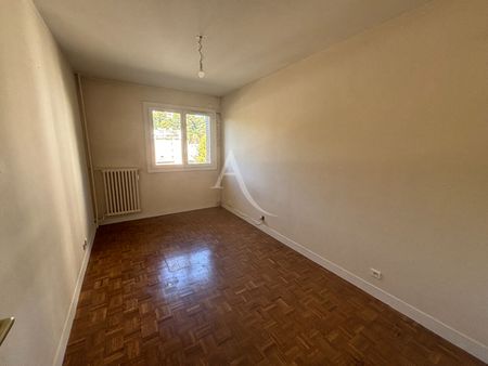 Location Appartement 3 pièces 56m² NICE 06100 - Photo 3