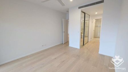 Unfurnished 2 BR Apartment West End - Photo 4