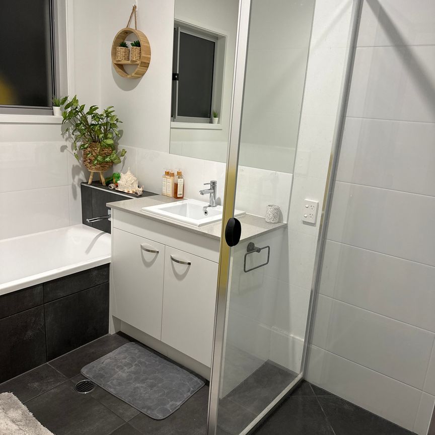 Burpengary - Photo 1