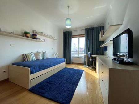 4 Bedroom Apartment with parking, Telheiras, Lisboa - Photo 5