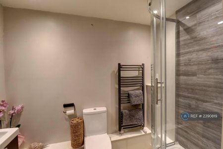 1 bedroom maisonette to rent - Photo 5