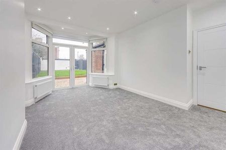 Bramley Road, N14 - Photo 2