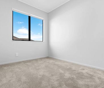 Newly renovated house in Weymouth! - Photo 4