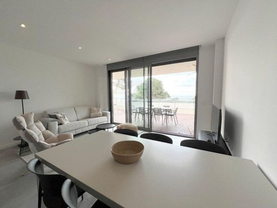 2 room luxury Apartment for rent in Salou, Spain - Photo 1