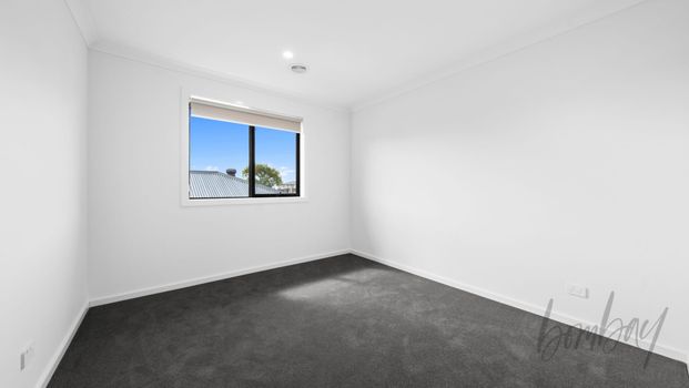 Impressive Family Residence in the Heart of Donnybrook - Photo 1