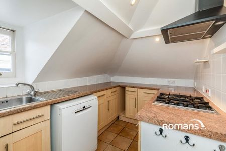 2 bedroom flat to rent - Photo 2