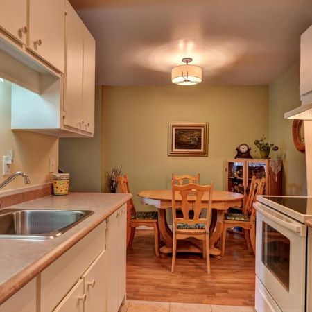 SUPERBE 4 ½ A CHARLESBOURG, SECTEUR TRANQUILLE, RÉNOVÉ - 1255$/MOIS TOUT COMPRIS ! DISPONIBLE POUR DÉCEMBRE - Photo 4