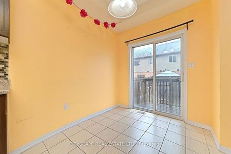 For Lease - 128 Palacebeach Trail, Hamilton, Ontario - Photo 3