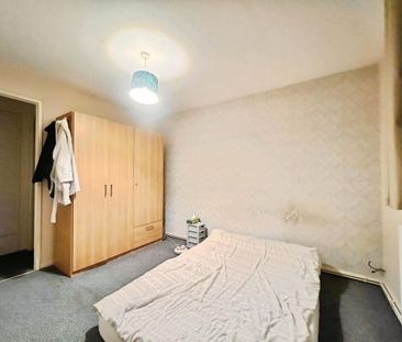 Florence Close, Grays, RM20 - Photo 6