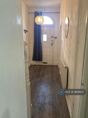 2 bedroom semi-detached house to rent - Photo 1
