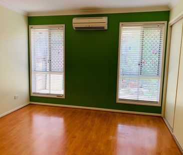 Spacious Family Living in Prime Runcorn Location - Photo 3