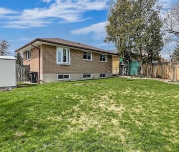 For Lease - 5 Mid Pines Road, Toronto, Ontario - Photo 1