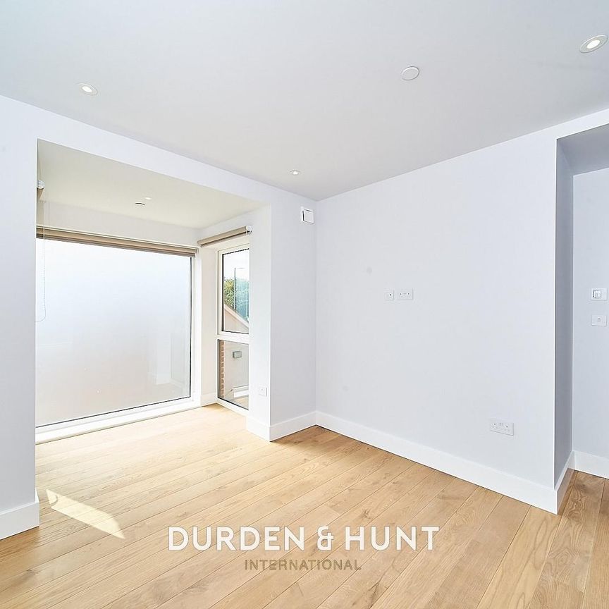 Chelmsford Road, Shenfield, Brentwood - Photo 1