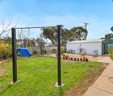 Recently Renovated -10kw Solar System + 10kw Battery - Photo 2