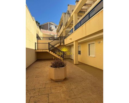 DUPLEX ON GROUND FLOOR OF 4 BEDROOMS IN VILLAJOYOSA - Photo 3