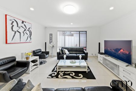 193 Braidwood Drive, Prestons NSW 2170 - House For Rent | Domain - Photo 3