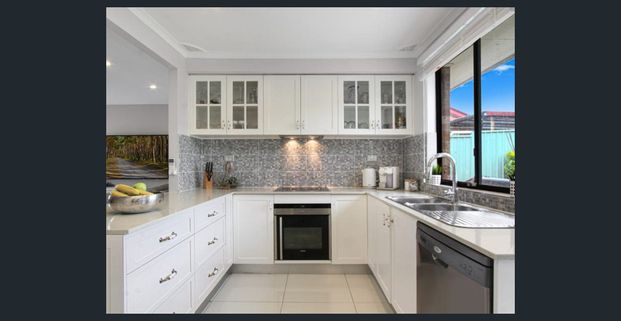 LOW MAINTENANCE 3 BEDROOM HOME - Photo 1