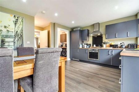 Centenary Way, Copcut, Droitwich Spa, Worcestershire, WR9 - Photo 3