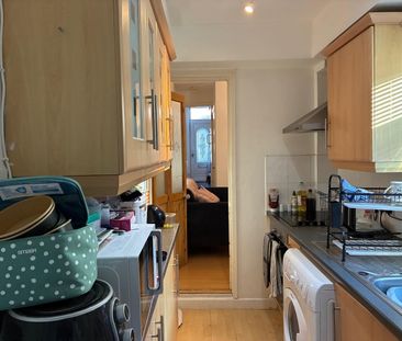 2 Bed Terraced House, Gladys Road, B67 - Photo 2