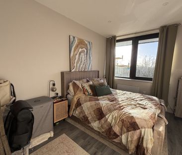 Quilters Way, Stoke Mandeville, AYLESBURY - Photo 2