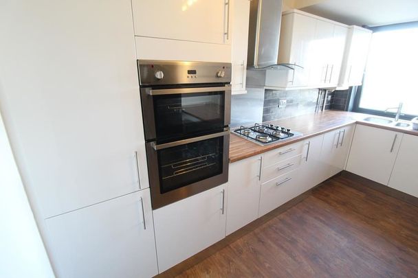 Kincorth Circle, First Floor, AB12 - Photo 1