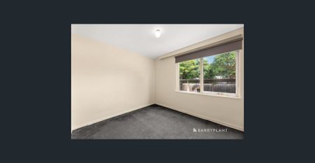 Practical Ground Floor Apartment - Photo 4