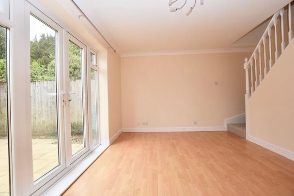 2 bedroom end of terrace house to rent - Photo 1