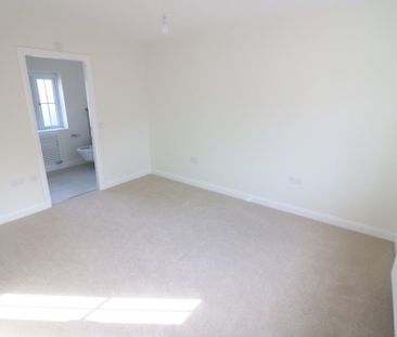 3 bedroom detached house to rent - Photo 6