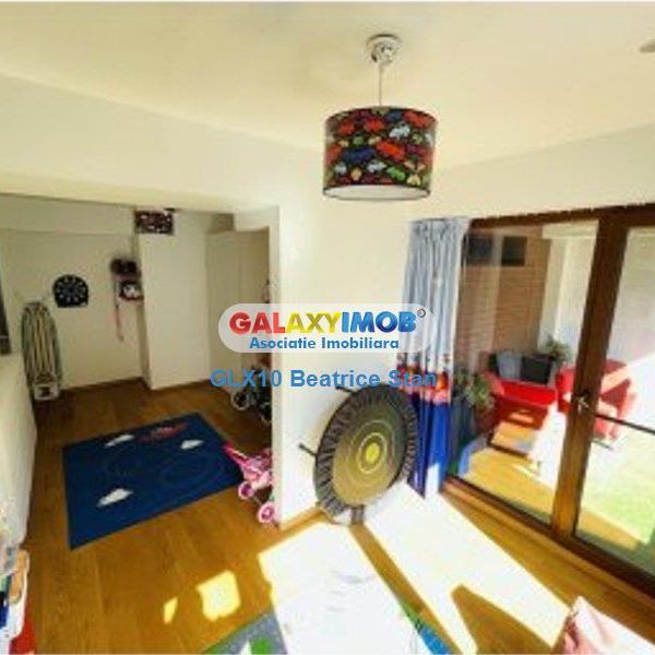 Resedinta deosebita in Floreasca imobil 2015 4 camere generos - Fotografie 1