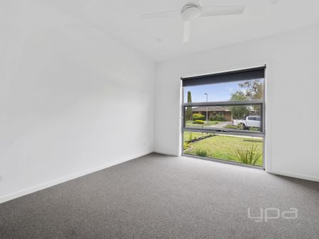 3 BEDROOM HOME BRAND NEW WITH STUDY NOOK - Photo 2