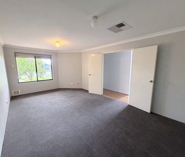 Large Family Home in Prime Bertram Location - Photo 4