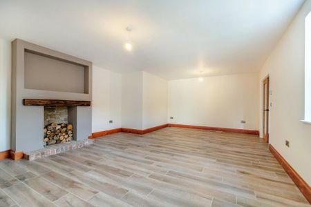 MainRoad, Smalley, ILKESTON - Photo 2