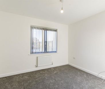 3 bedroom - Photo 4