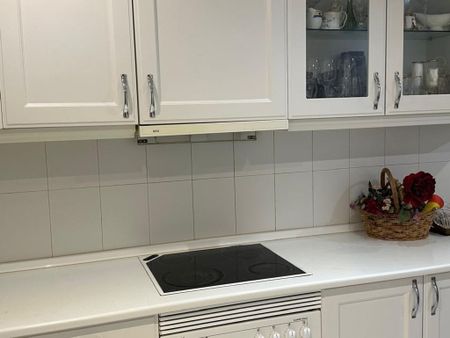 2 bedroom luxury Flat for rent in Puerto Banus, Andalusia - Photo 5