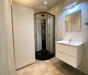 Location Appartement 2 pièces 51m² MARSEILLE 13ème - Photo 2