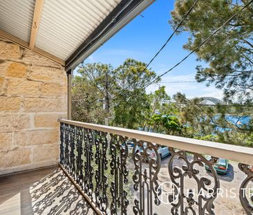 Tri-Level Terrace With Idyllic Harbour Views - Photo 3